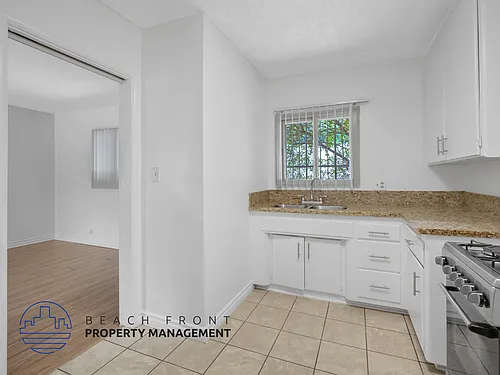 8910 Sepulveda Eastway Photo 1