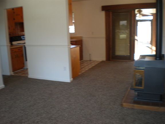 2nd image of 713 Fairfield Blvd