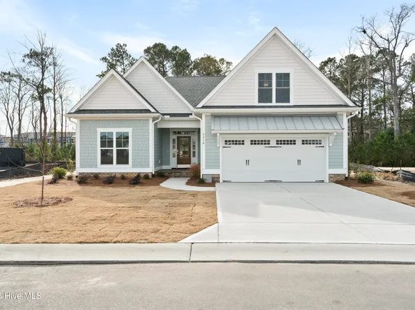3316 Island Lakes Drive, Oak Island, NC 28461