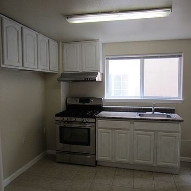 1st image of 1449 Southgate Ave