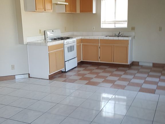 2nd image of 11192 Chamberlaine Way #1
