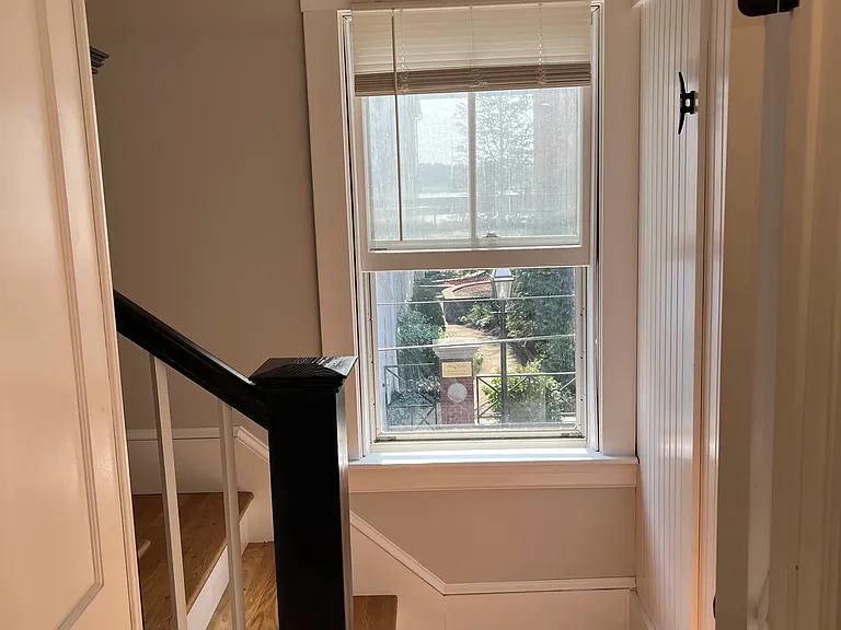 326 Thames St #3 — Photo 14