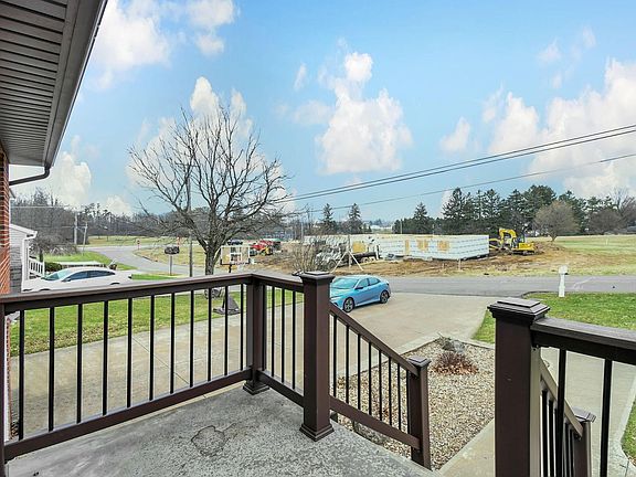 2nd image of 50 Clare Rd