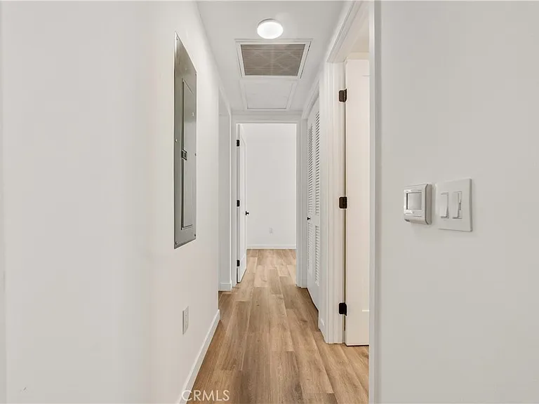 226 B Arena St — Photo 5