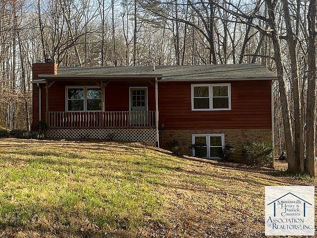 1st image of 300 Sedgefield Dr