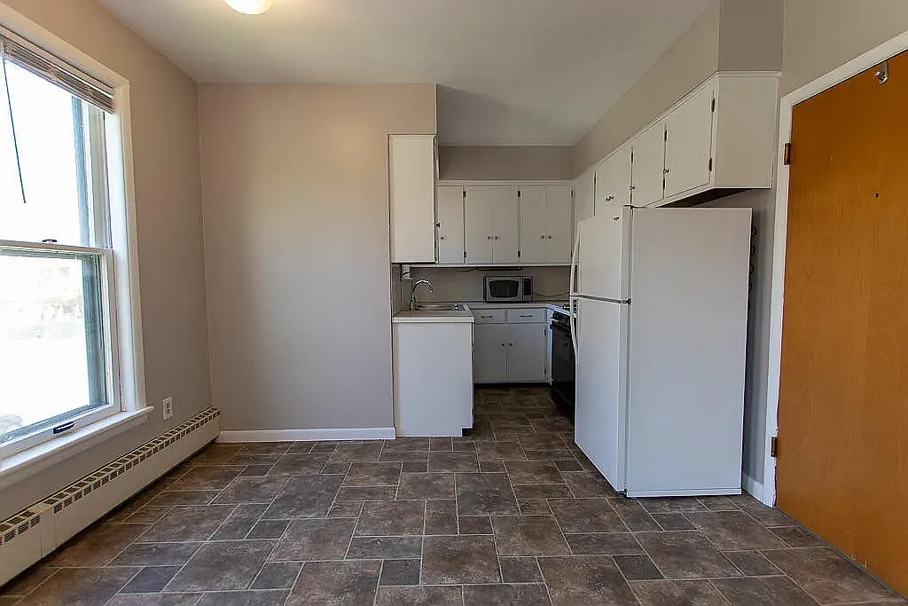 1 bed, 600 sqft, $1,075 — Photo 3