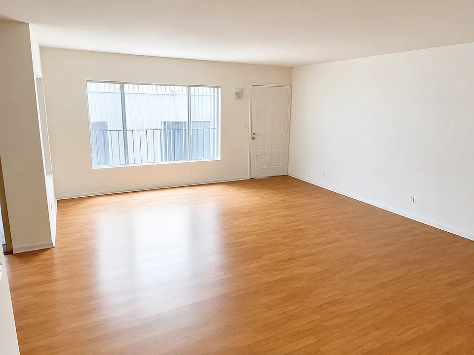 1528 Euclid St #2