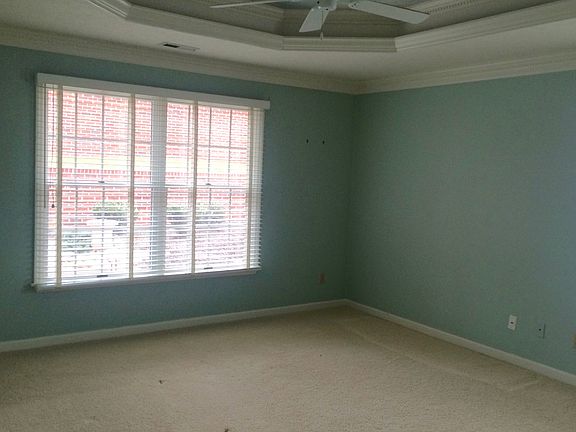 5th image of 5204 Comice Way
