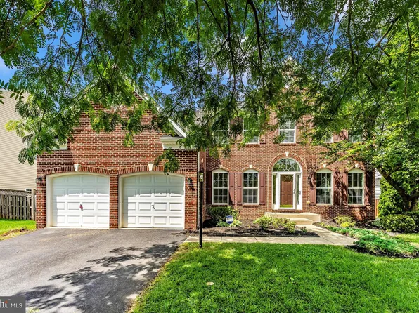 155 Polaris Dr, Walkersville, MD 21793