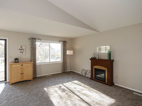 Family room w/electric FP. 