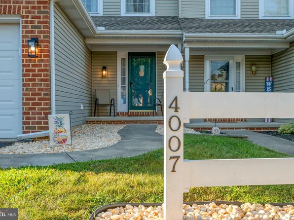 4007 Parkside Ct, Mount Joy, PA 17552