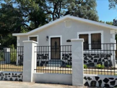 4216 E Cayuga St, Tampa, FL, 33610