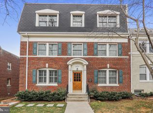 3937 Davis Pl NW APT 2, Washington, DC 20007