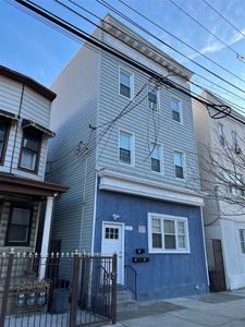 584 Morris Park Ave, Bronx, NY, 10460