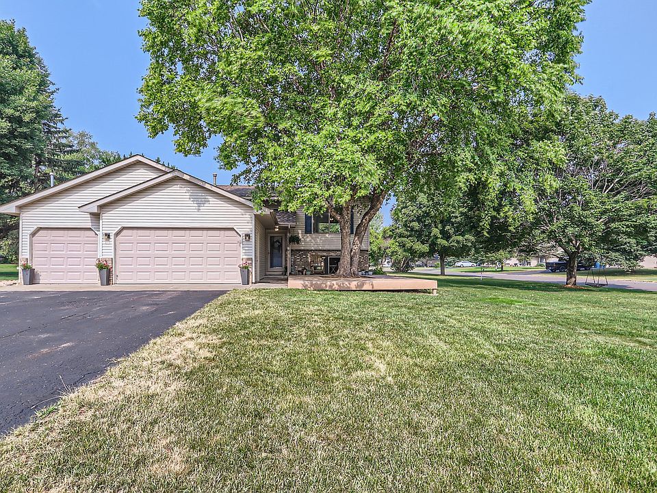 1st image of 23090 Henna Ave N