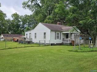 200 Thompson St SW, Hartselle, AL 35640