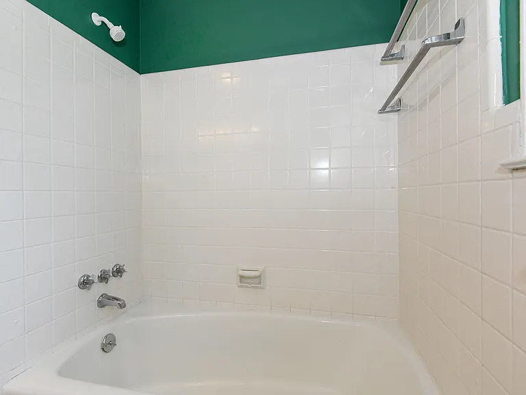 1804 Strathmore Dr — Photo 21