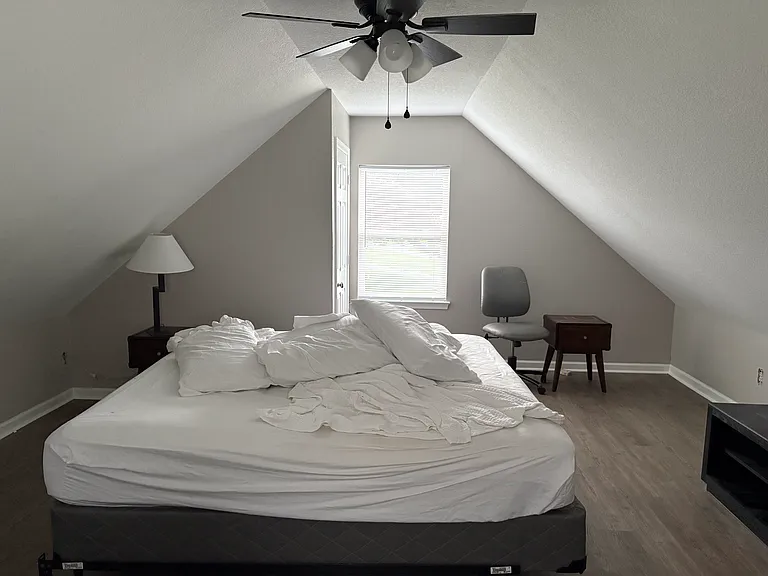 541 Turlington Rd — Photo 10