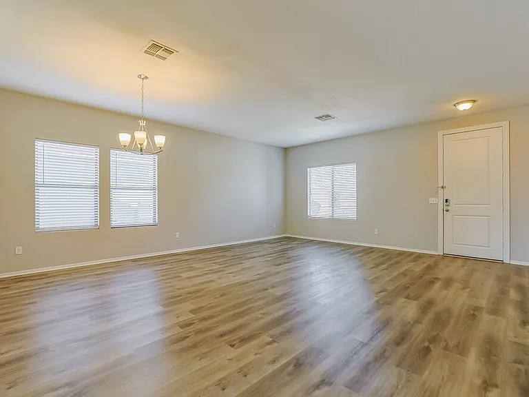 2445 W Spencer Run — Photo 5