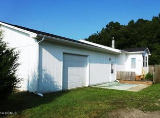 250 Cowell Rd, Bayboro, NC 28515