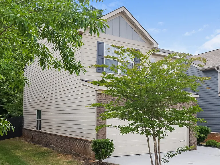 125 Magnaview Dr — Photo 4