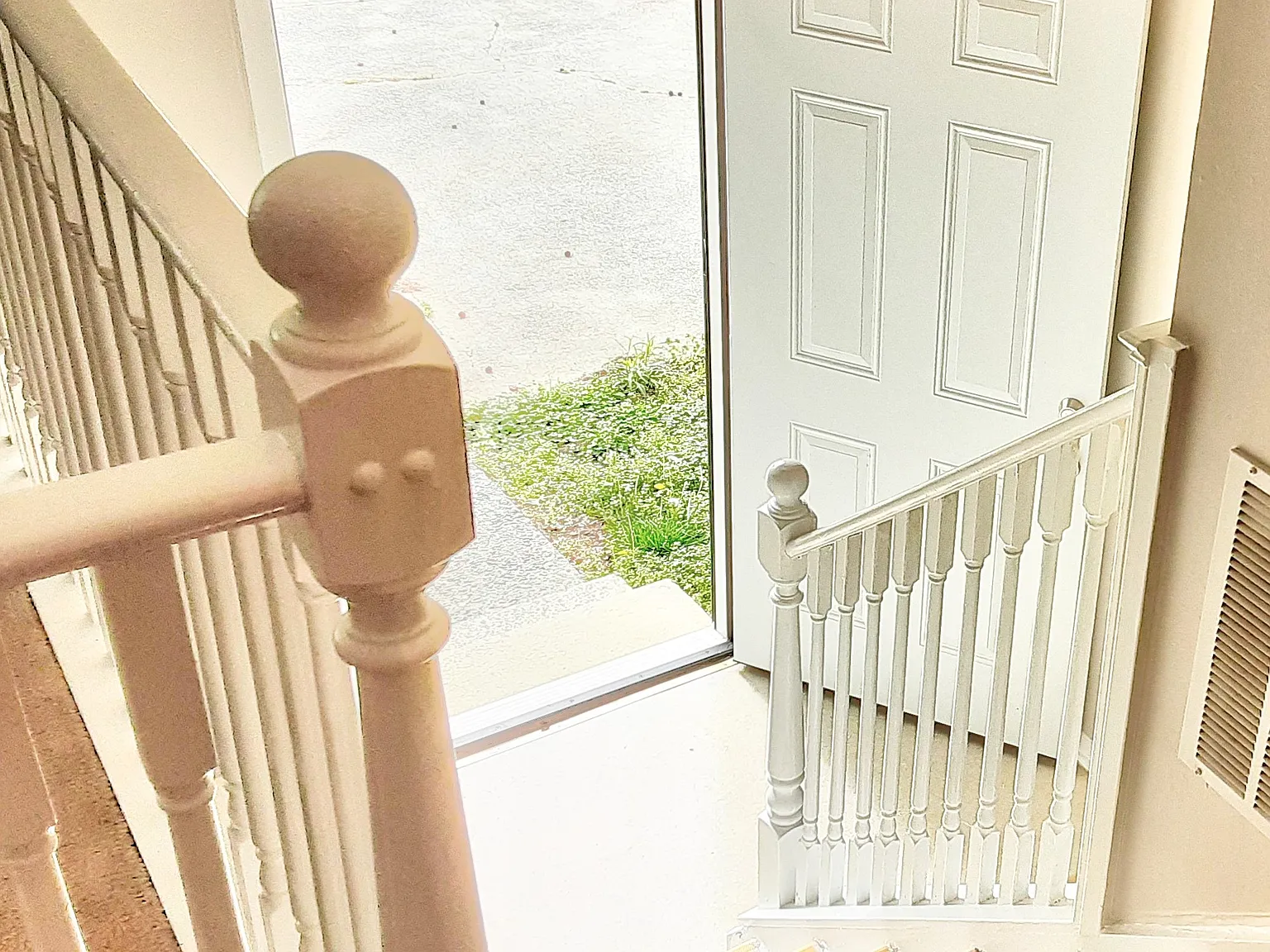 2 bed, 888 sqft, $1,150 — Photo 2