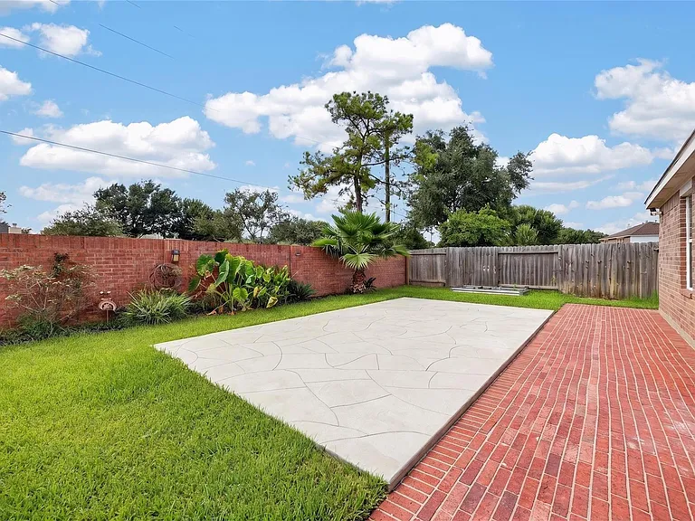 2606 Cypress Springs Dr — Photo 39