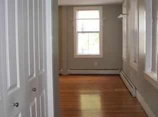 96 Hammond St, Bangor, ME 04401