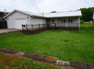 816 Madison Ave, Spencer, WV 25276