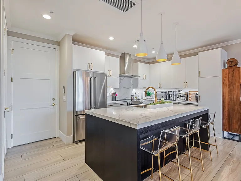 3107 N 70th St #1002 — Photo 10