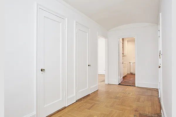 Sold by Stribling | media 27