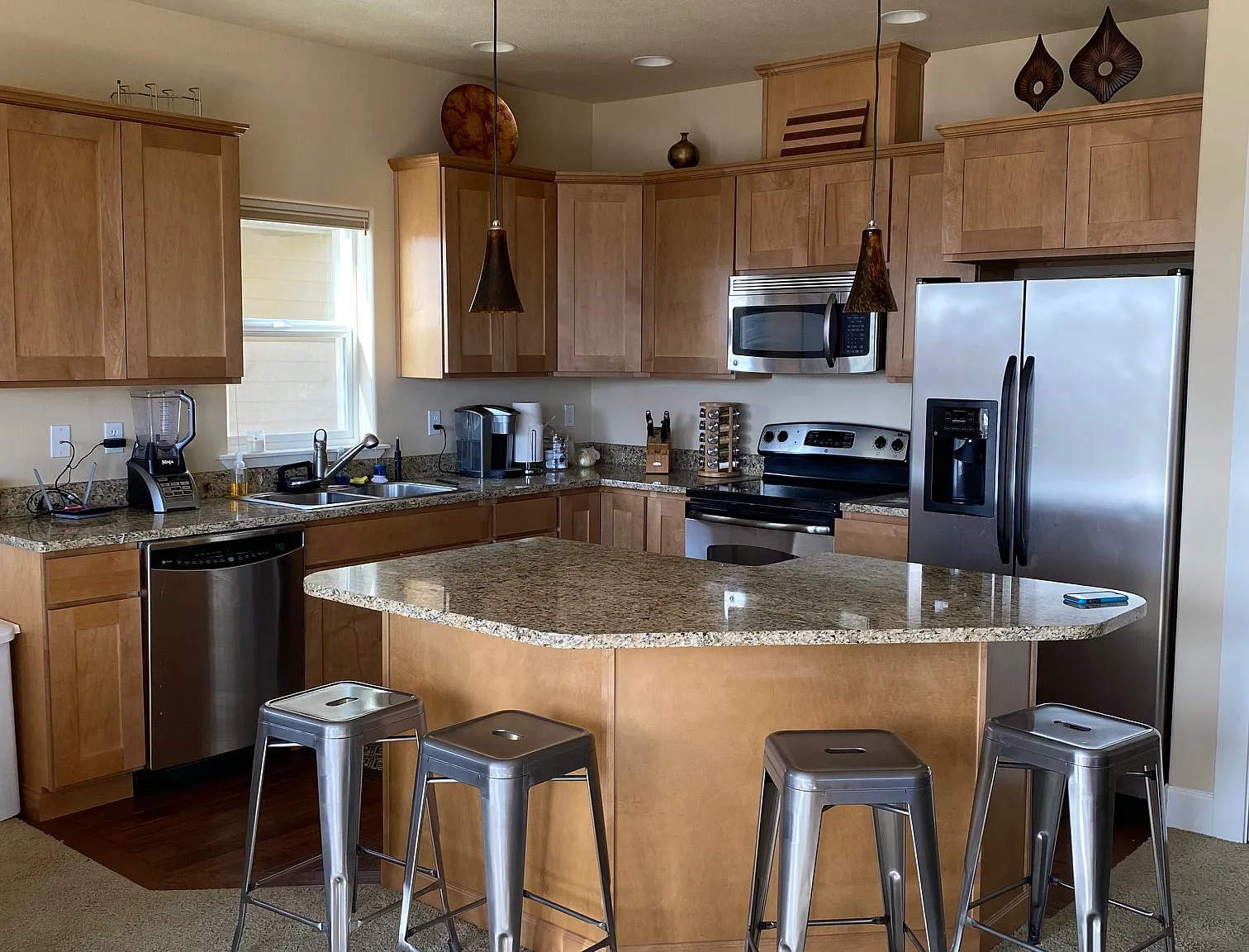 2 bed, 1873 sqft, $2,850 — Photo 2