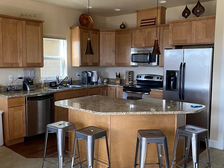9215 Riverview Way NW — Photo 2