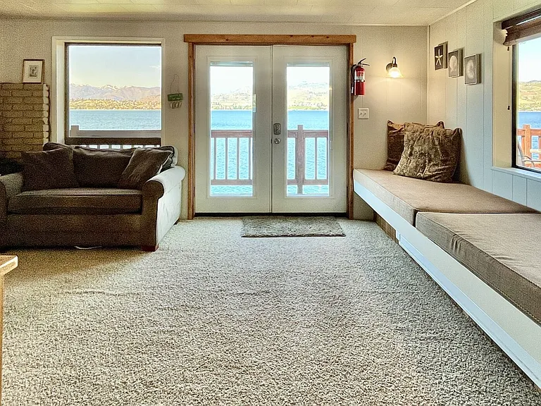 2946 S Lakeshore Rd #2 — Photo 3