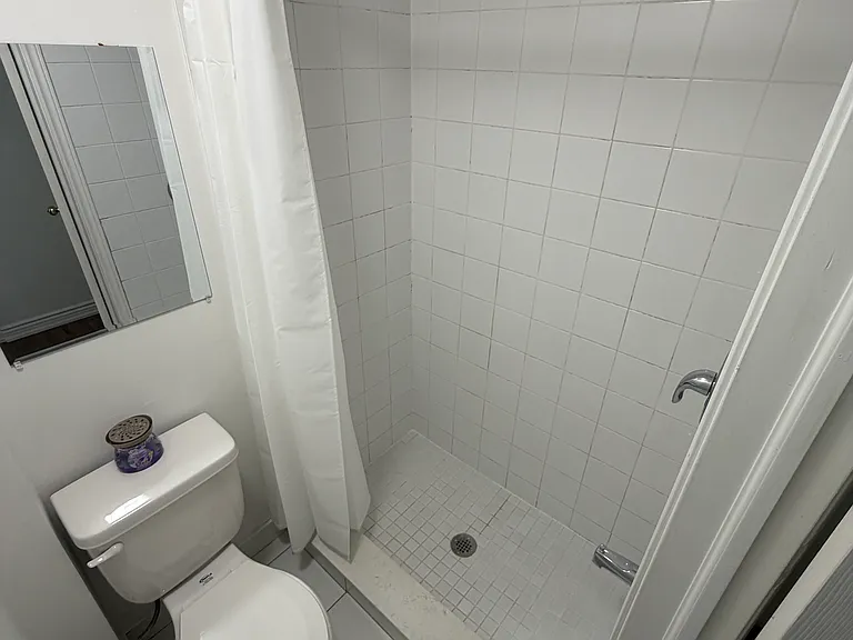 83 Spadina Rd #306 — Photo 4