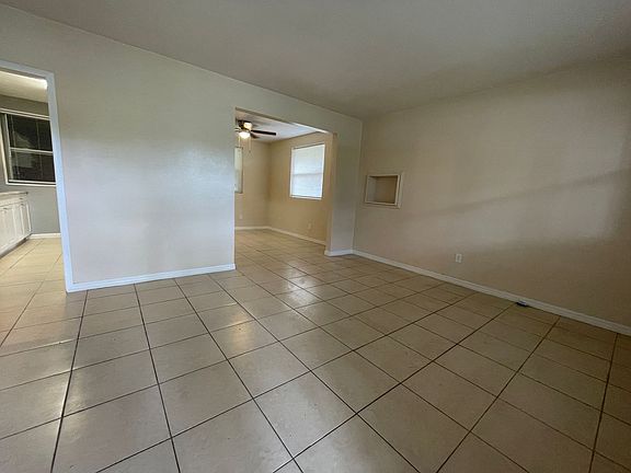 5th image of 1522 Highland Ave