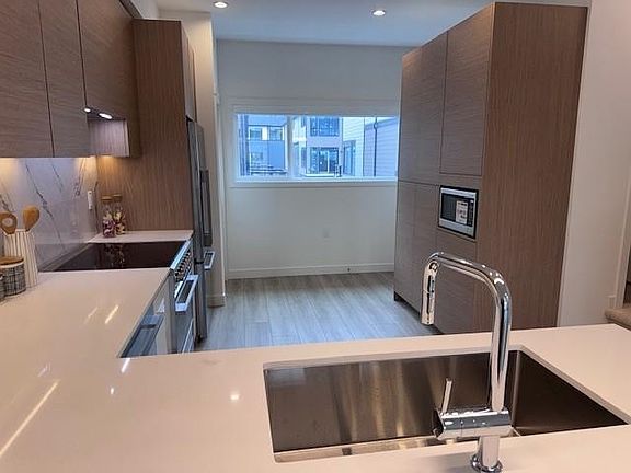 3rd image of 4337 Boundary Rd #32