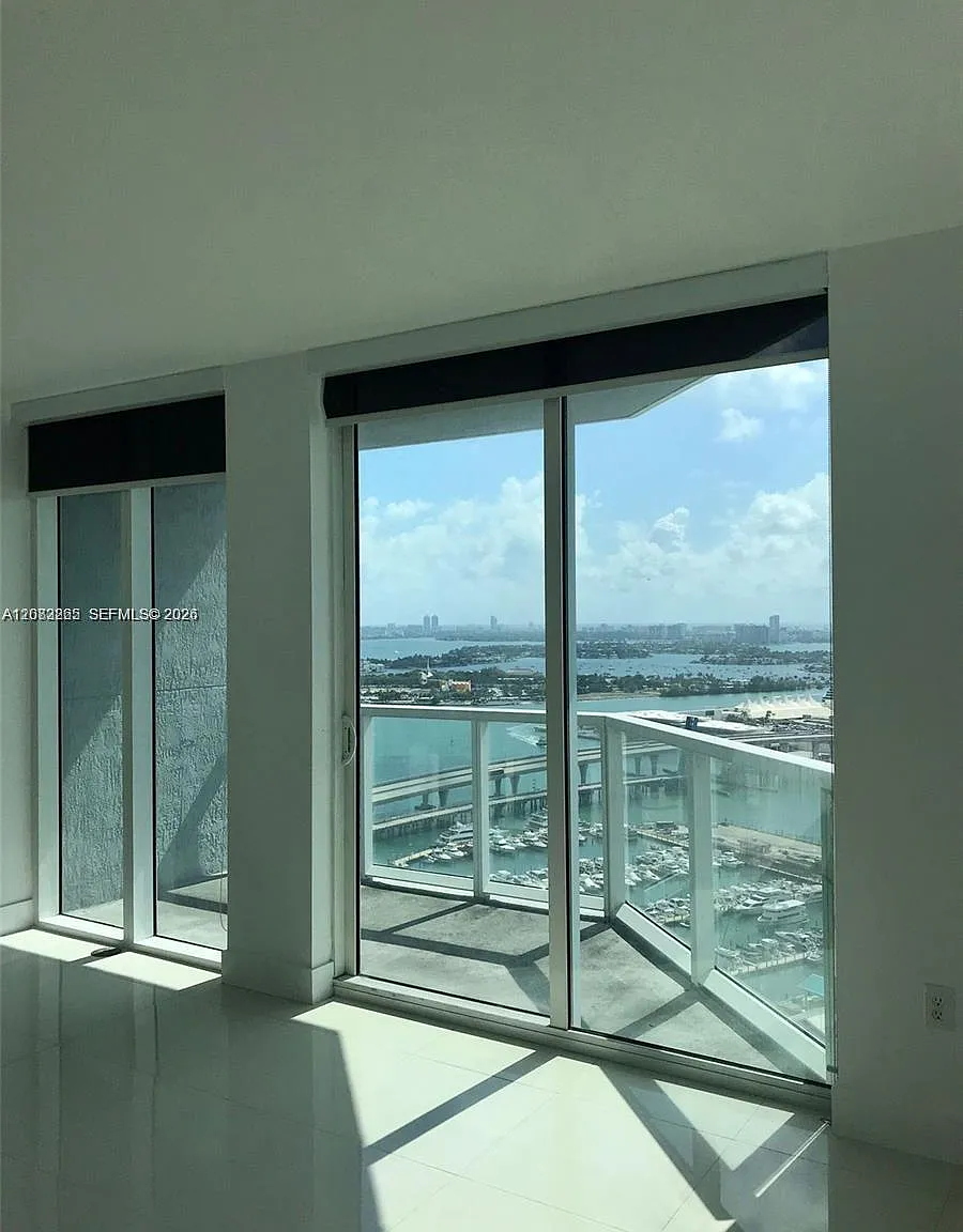 Vizcayne North Condo — Photo 4