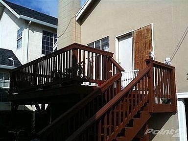 2nd image of 225 Pine Ave