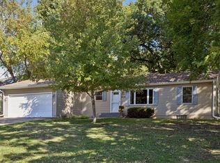 1020 Orkla Dr, Golden Valley, MN 55427