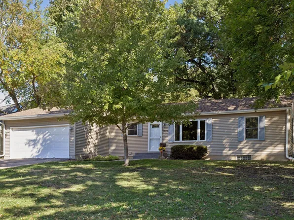 1020 Orkla Dr, Golden Valley, MN 55427