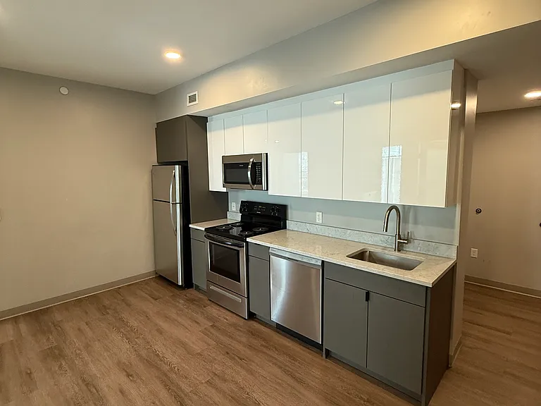 103 Hemenway St #8 — Photo 3