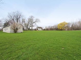 24836 N Old McHenry Rd, Hawthorn Woods, IL 60047