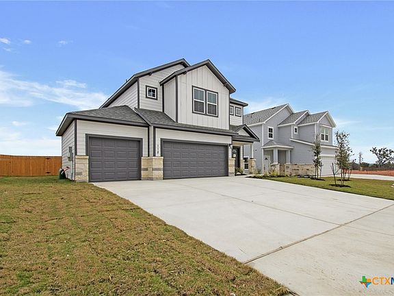 5th image of 118 Andrew Dr