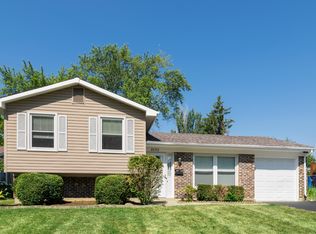 8052 Catawba Ln, Hanover Park, IL 60133