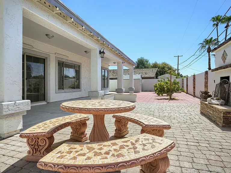 5619 W Frier Dr — Photo 19