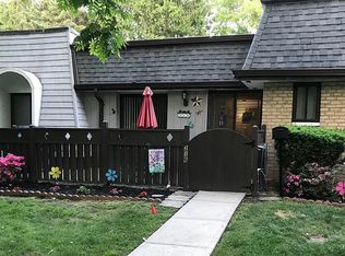216 Birchwood Rd, Medford, NY 11763
