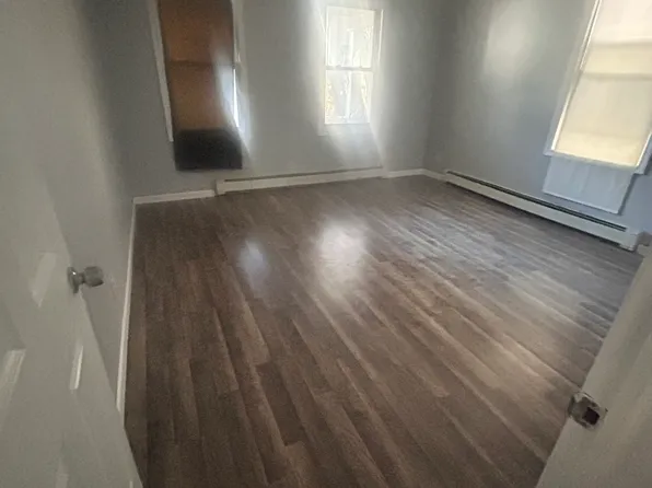 256 Charles Ave #1, Staten Island, NY 10302