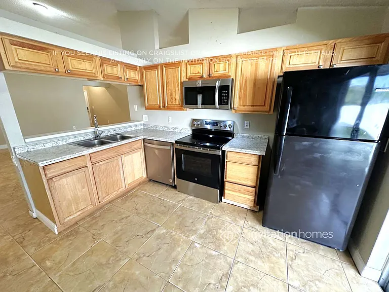 1003 Pinehaven Ct — Photo 3