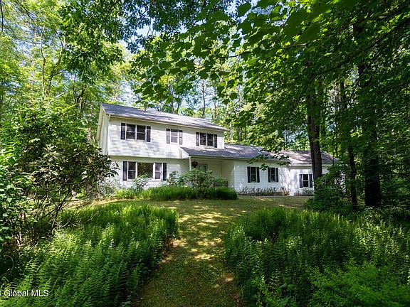 3rd image of 12 Forest Way